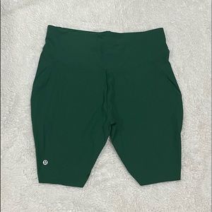 Lululemon Everglades green Base Pace High-Rise Short 8" Ribbed Nulux
